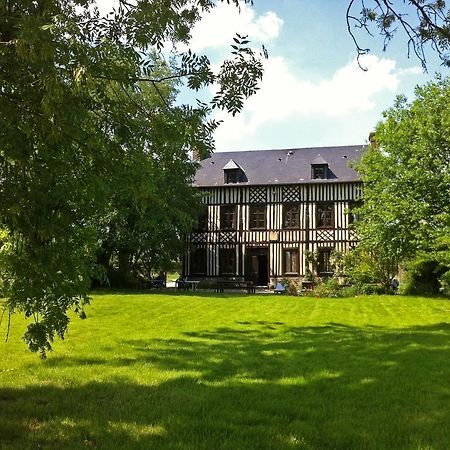 Le Petit Manoir De La Vernelle Bed & Breakfast Fourmetot Exterior photo