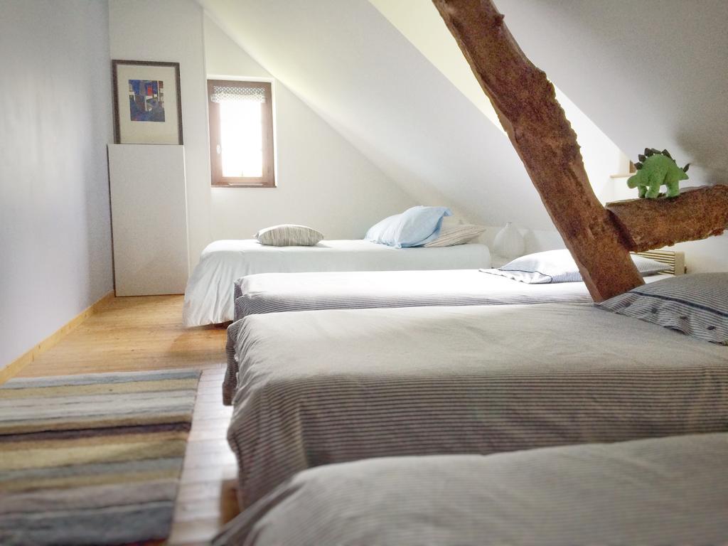 Le Petit Manoir De La Vernelle Bed & Breakfast Fourmetot Room photo